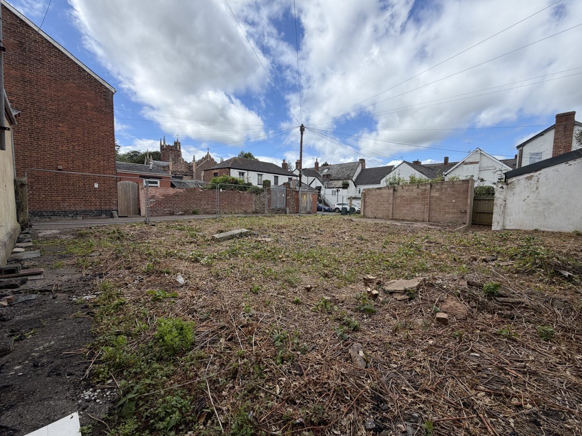Land in Exeter