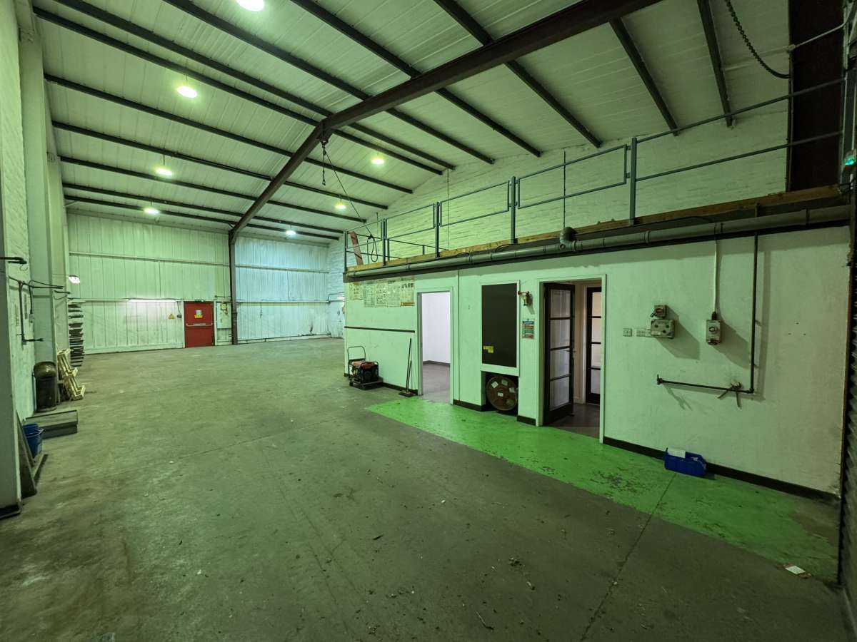 Industrial Unit in Aberdeen - photo 3