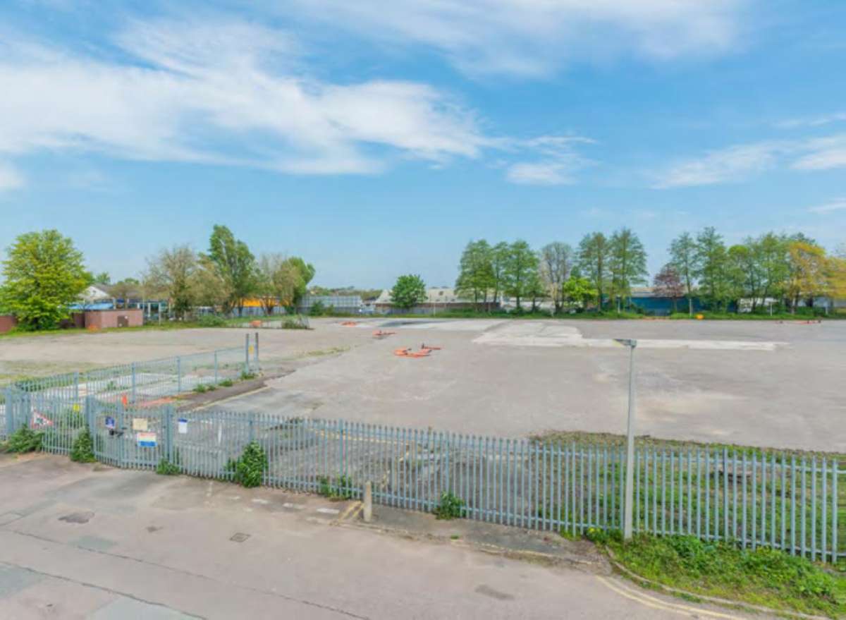 Industrial Unit in Gloucester - photo 2
