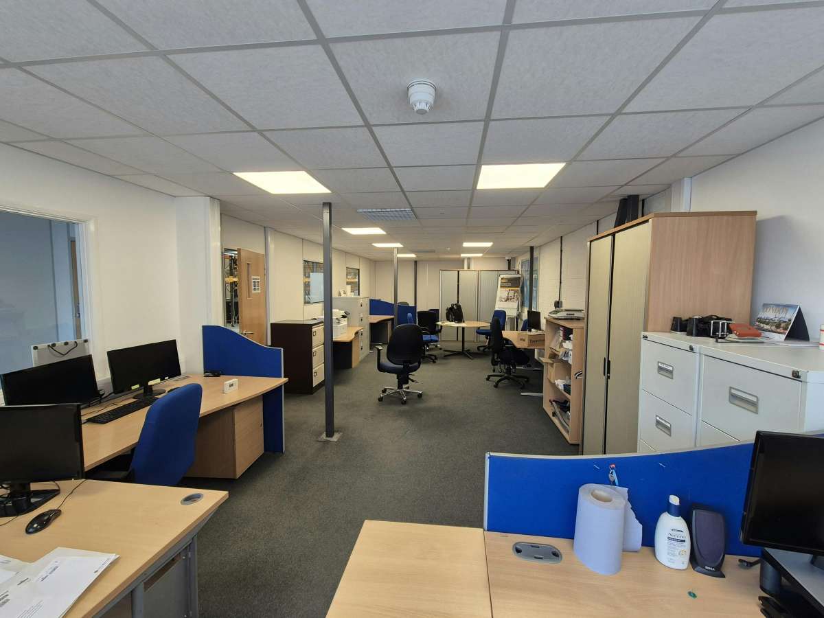 Industrial Unit in Sevenoaks - photo 3