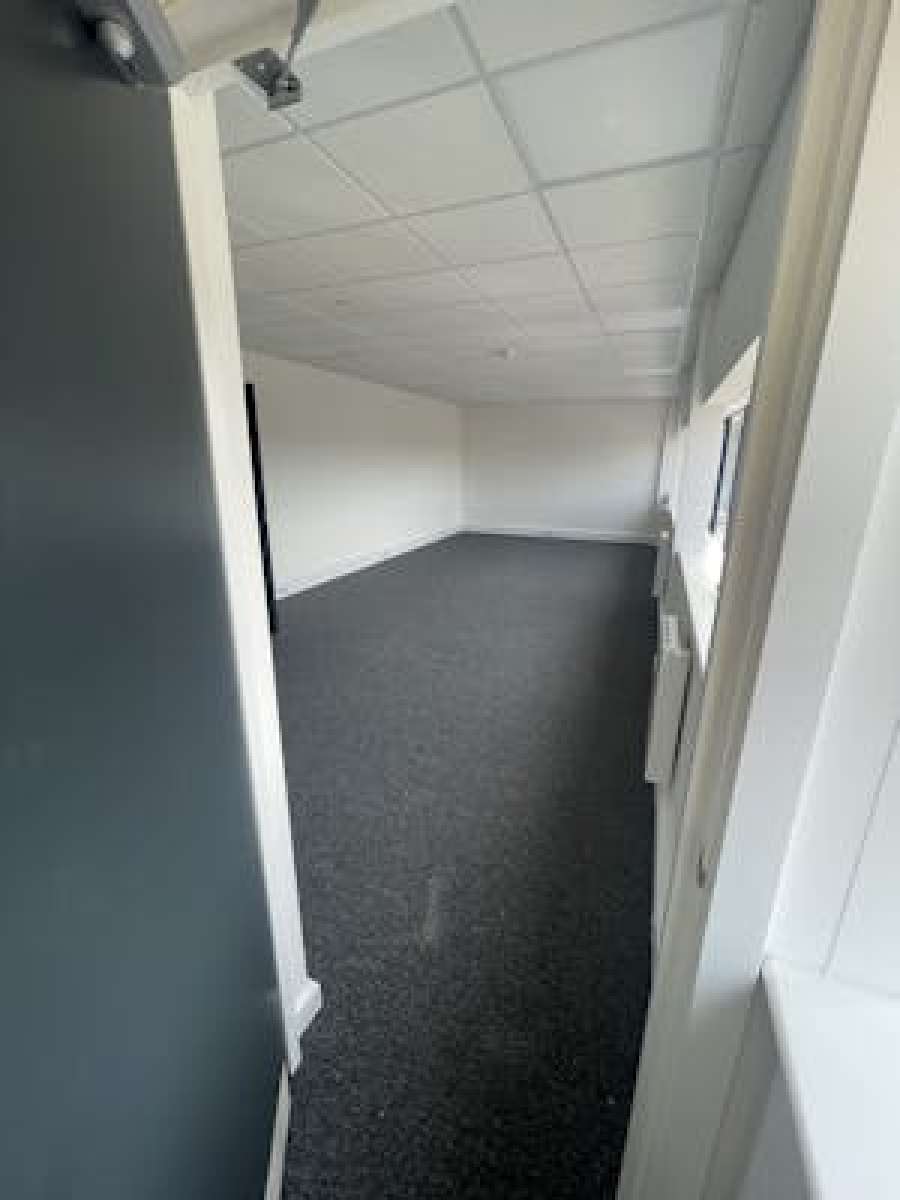 Industrial Unit in Peterborough - photo 4