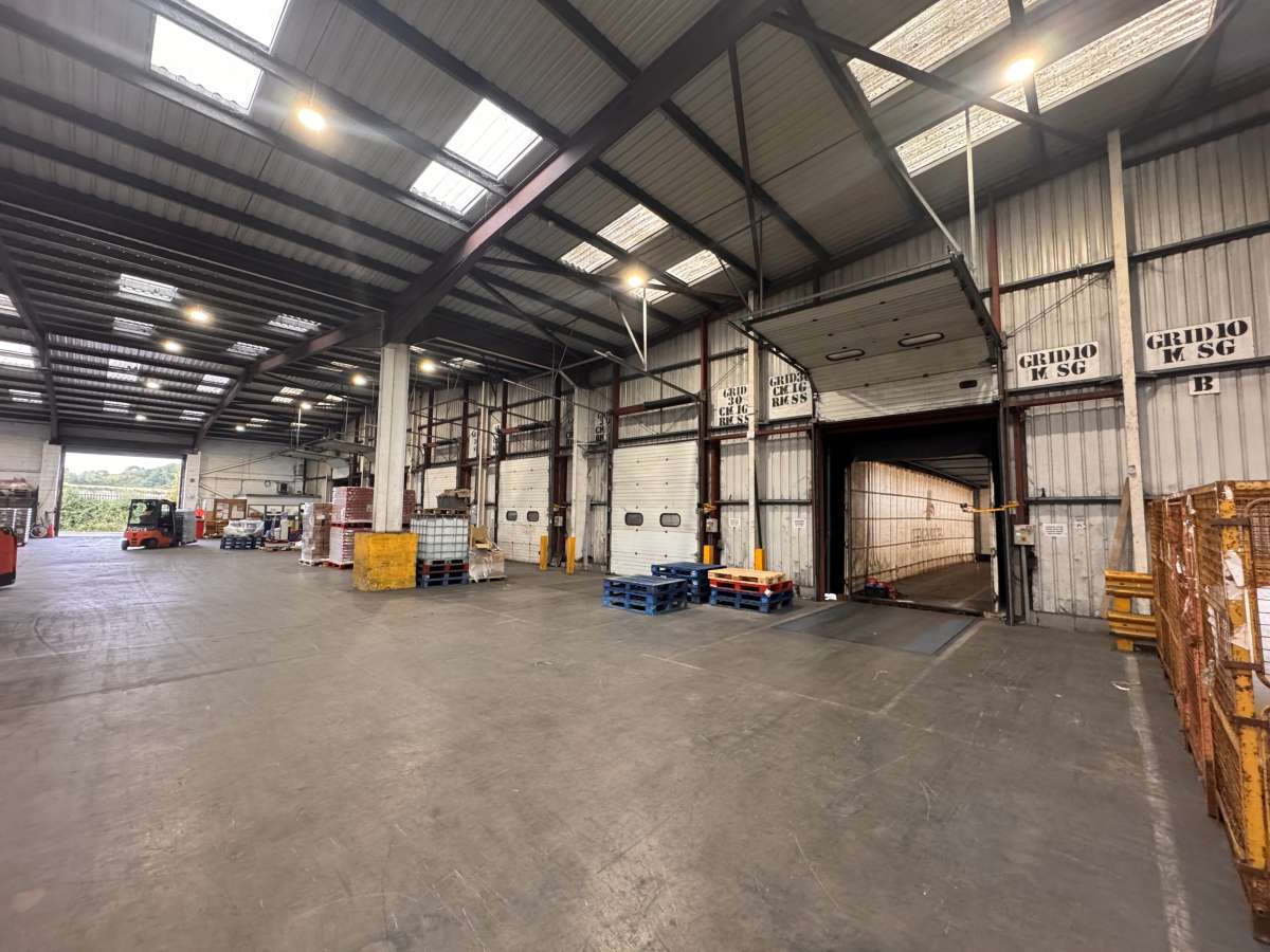 Industrial Unit in Leicester - photo 2