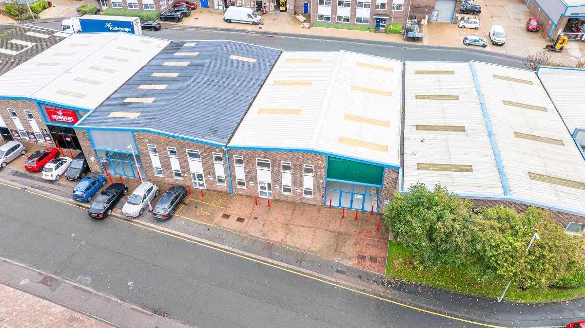 Industrial Unit in Brighton - photo 3