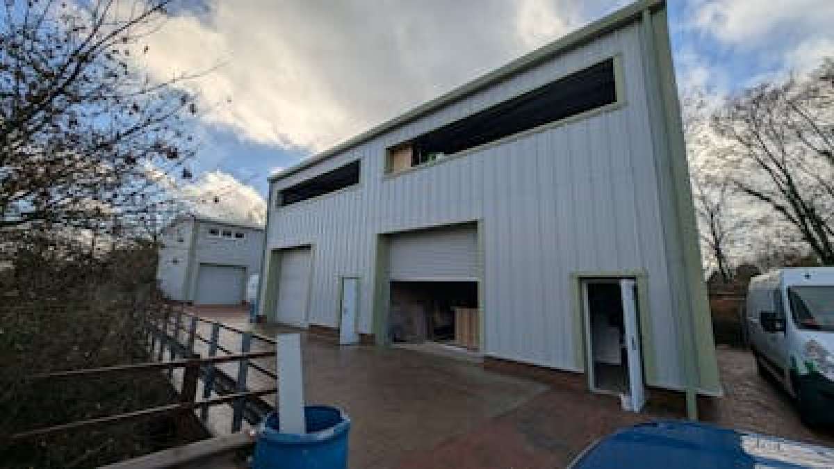 Industrial Unit in Southampton - photo 3
