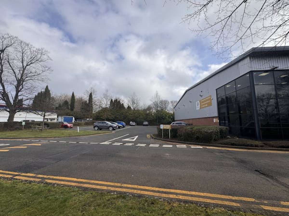 Industrial Unit in Kidderminster - photo 2