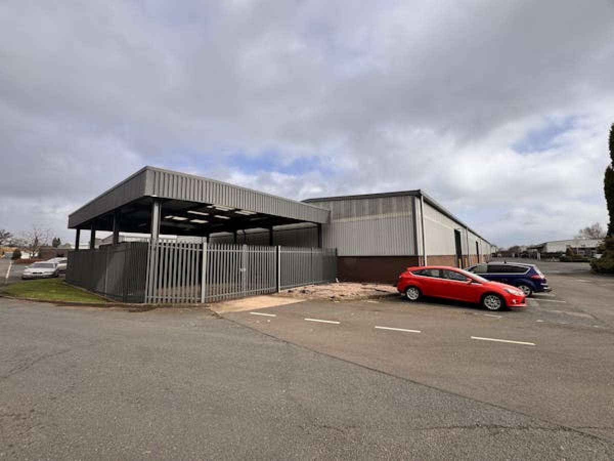 Industrial Unit in KIDDERMINSTER - photo 2