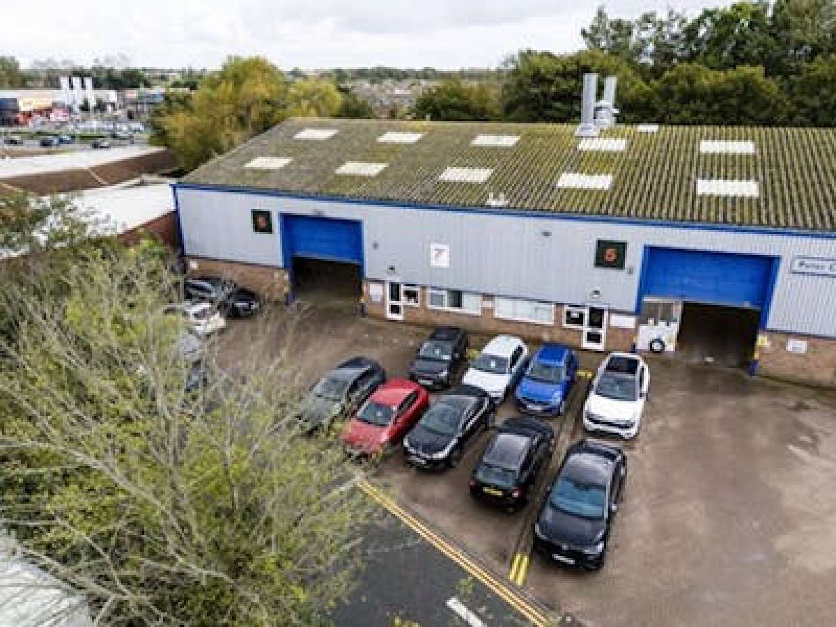 Industrial Unit in Bognor Regis - photo 2