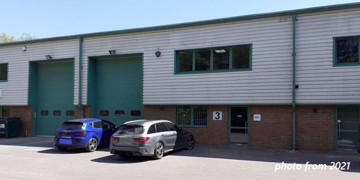 Industrial in Romsey