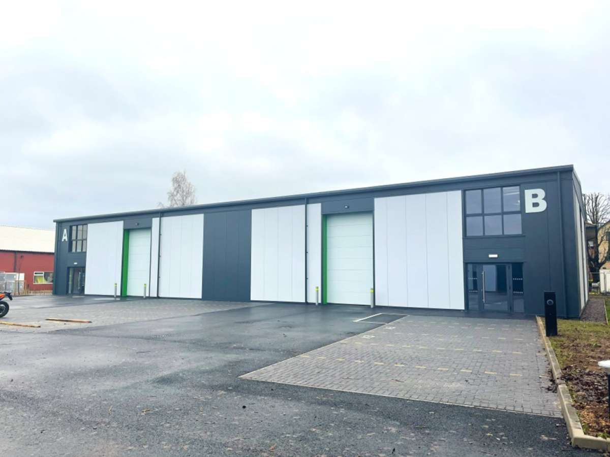 Industrial Unit in Bristol - photo 2