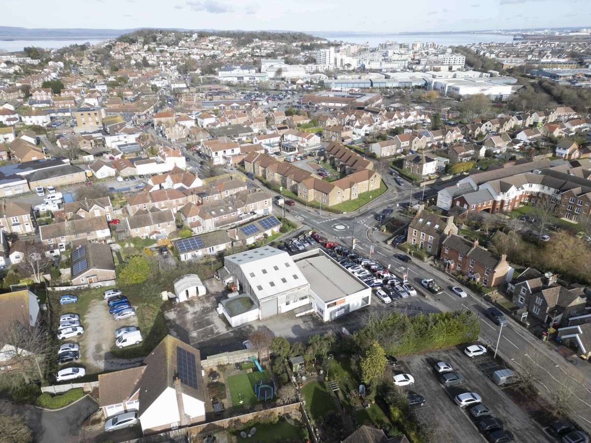 Industrial Unit in Portishead - photo 3