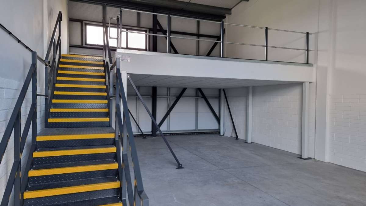 Industrial Unit in Exeter - photo 3