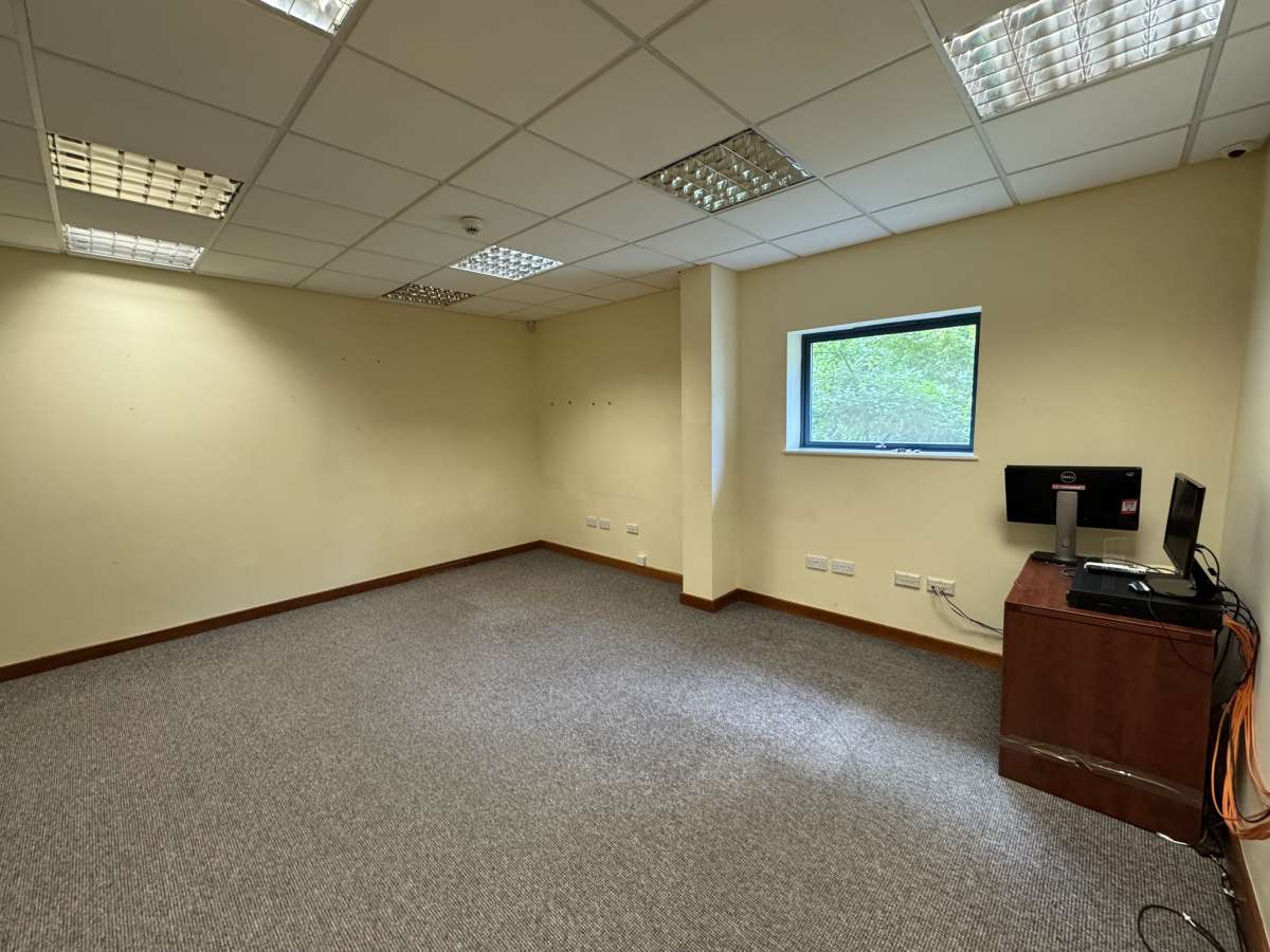 Industrial Unit in Exeter - photo 3