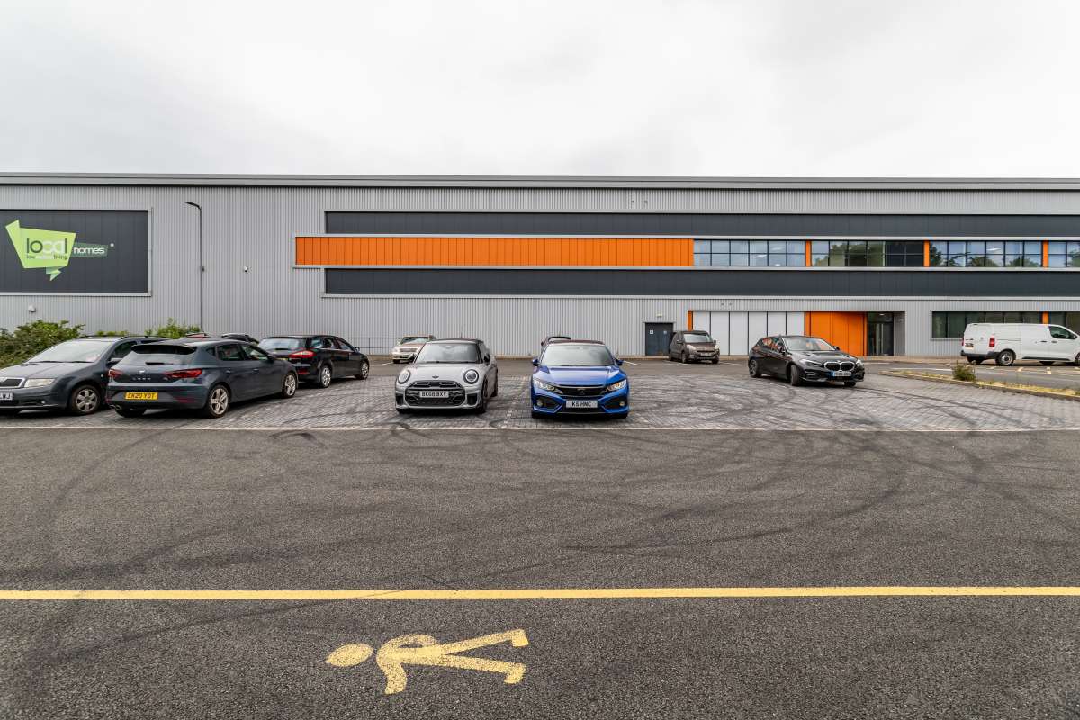 Industrial Unit in Walsall - photo 4