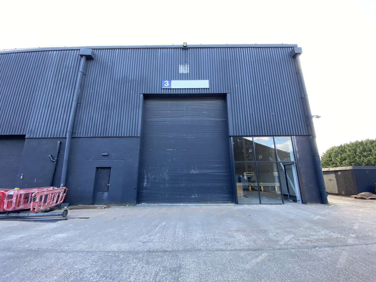 Industrial Unit in Worcester - photo 3
