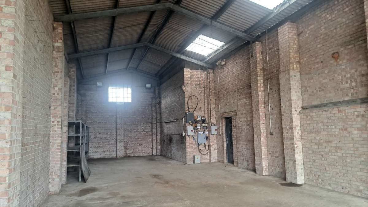 Industrial Unit in Little Staughton - photo 2