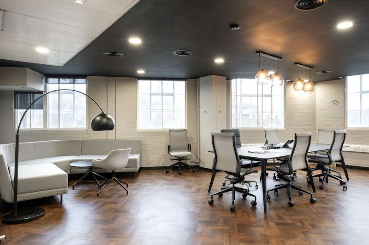 Investment in London - photo 4