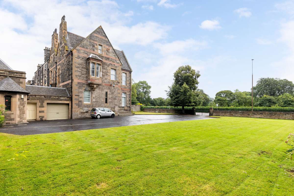 Office in Edinburgh - photo 3
