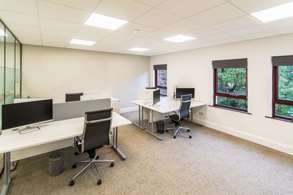 Office in Bournemouth - photo 3