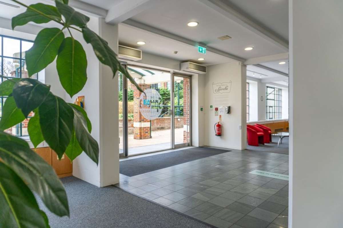 Office in Letchworth Garden City - photo 4