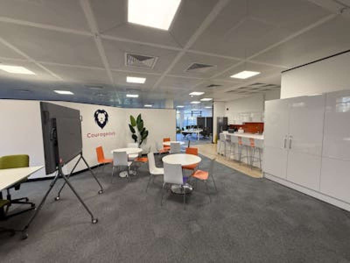 Office in Peterborough - photo 4
