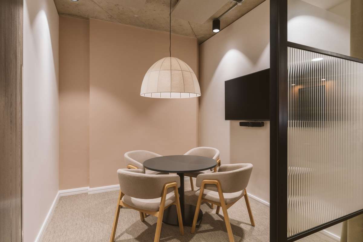 Office in Leeds - photo 4