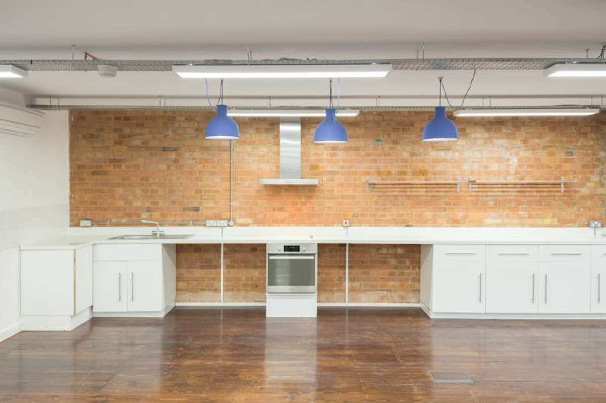 Office in London - photo 4
