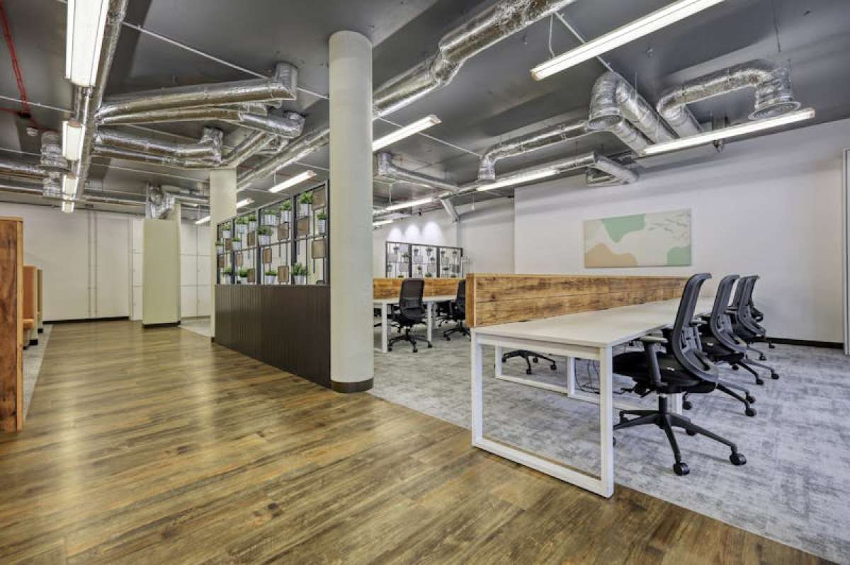 Office in London - photo 4