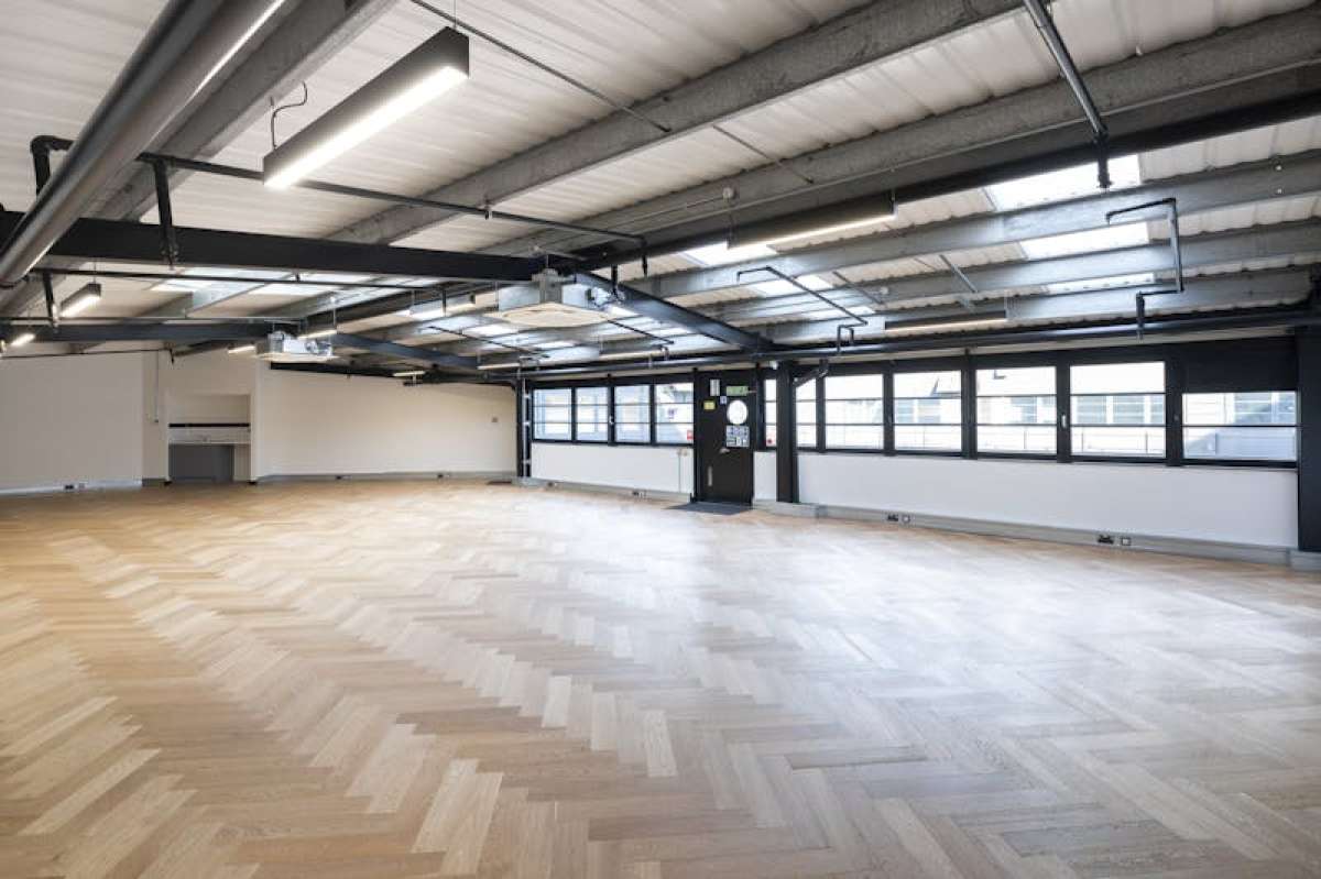 Office in London - photo 2