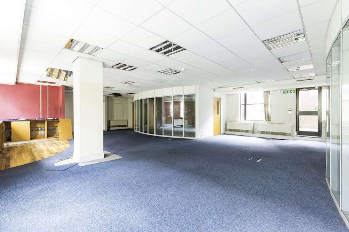 Office in London - photo 2