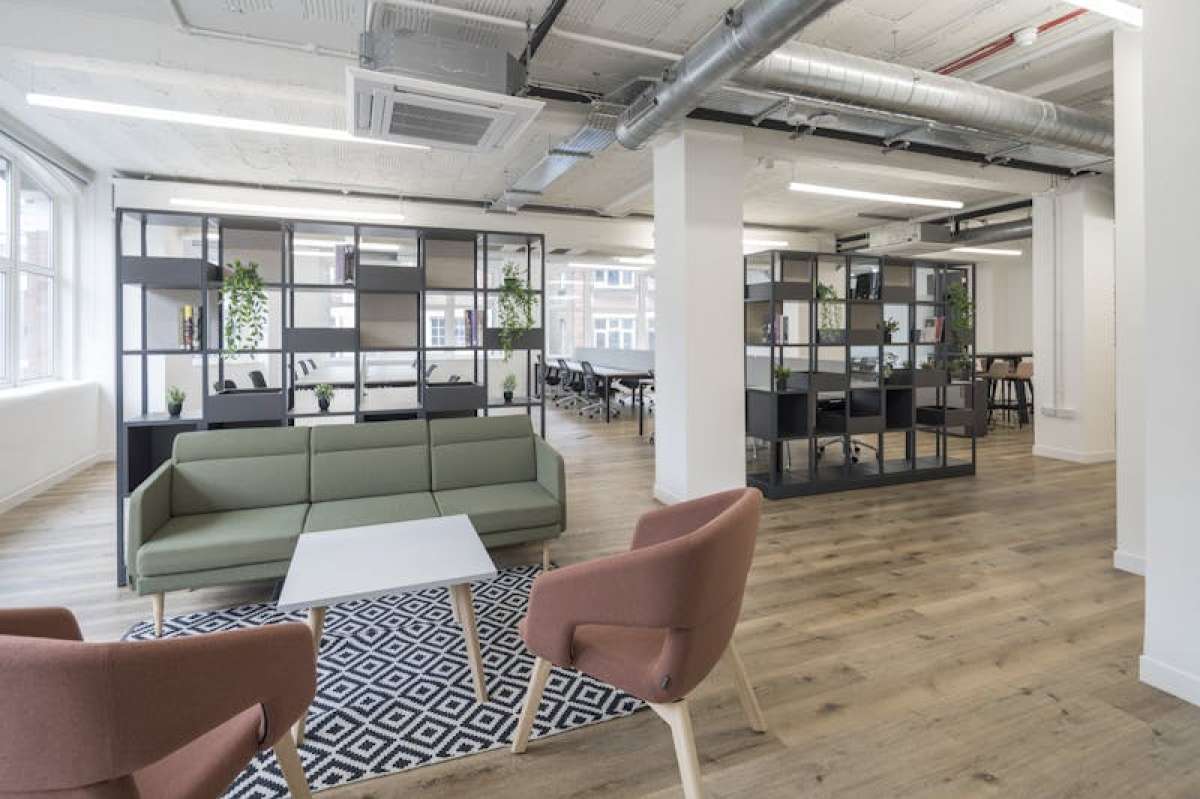 Office in London - photo 2