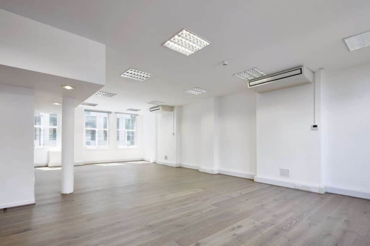 Office in London - photo 2