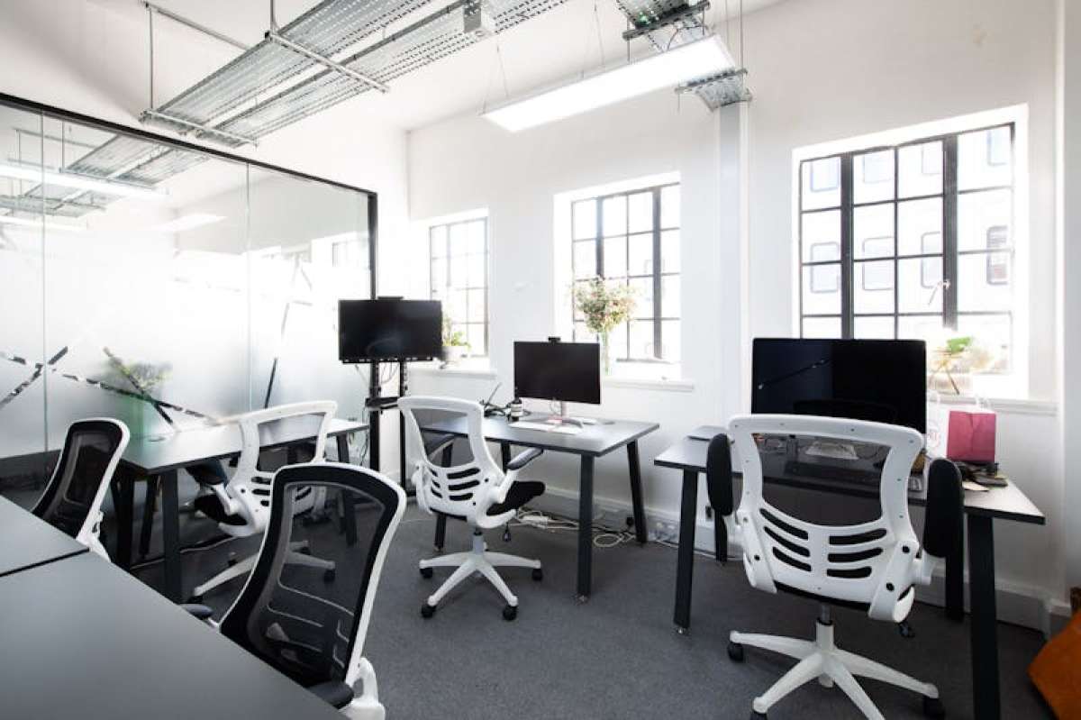 Office in London - photo 2