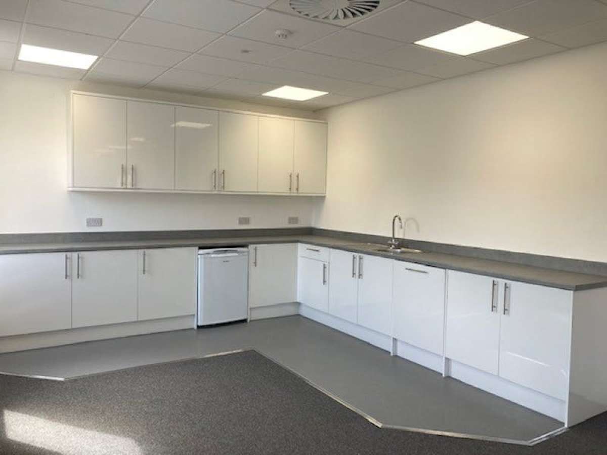 Office in Camberley - photo 4