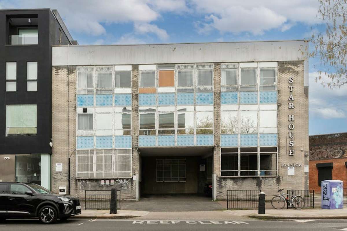 Office in LONDON