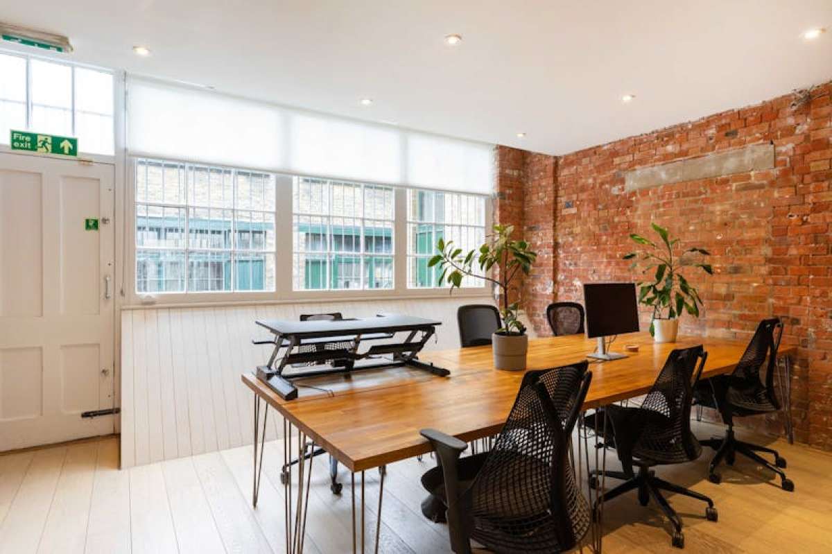 Office in London - photo 2