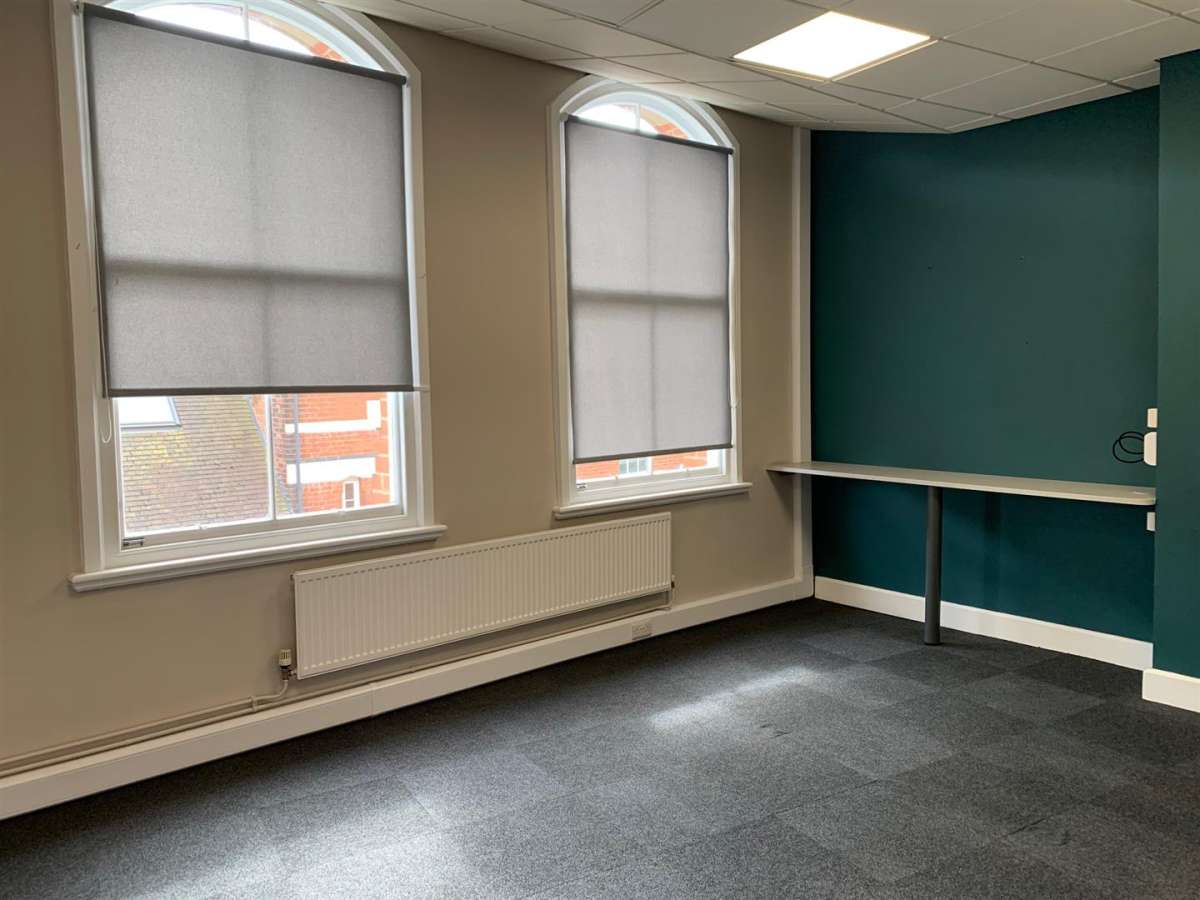 Office in Nottingham - photo 4