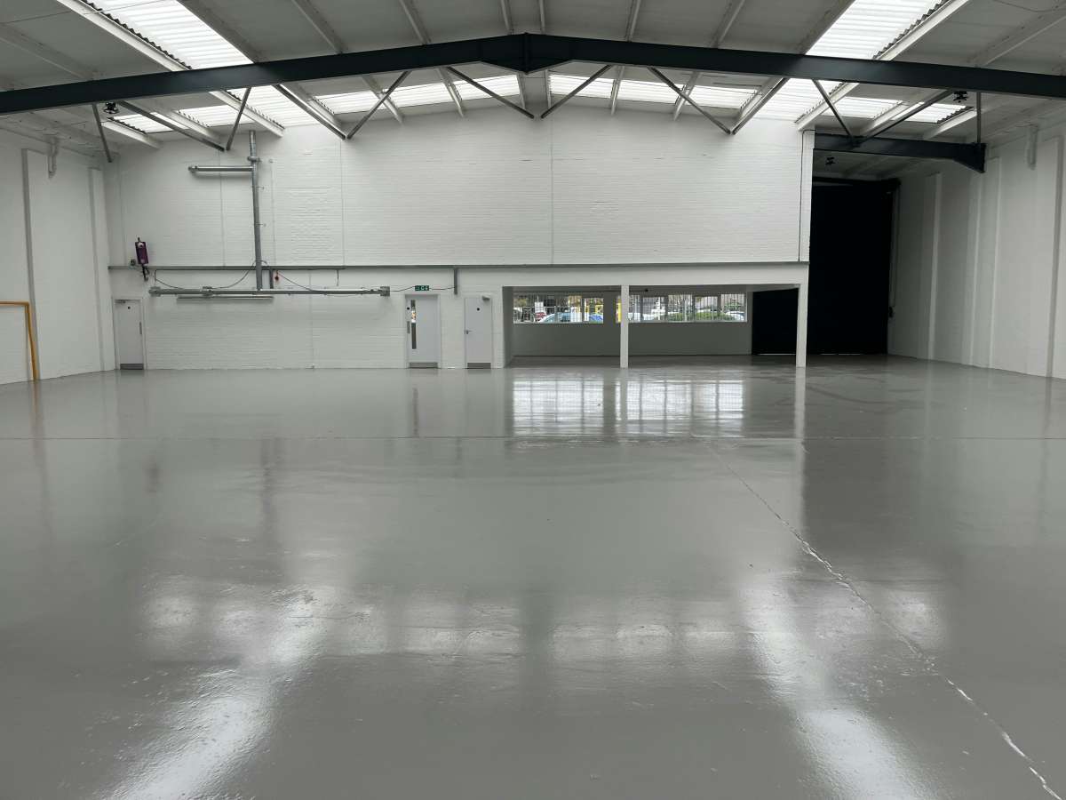 Industrial Unit in Mitcham - photo 2