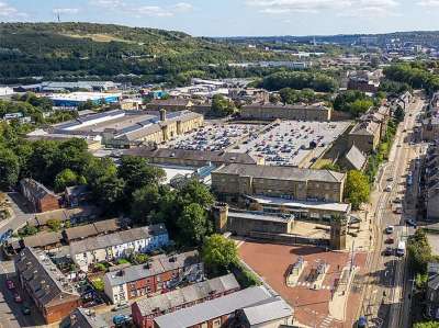 Retail/Shop in Sheffield - photo 3