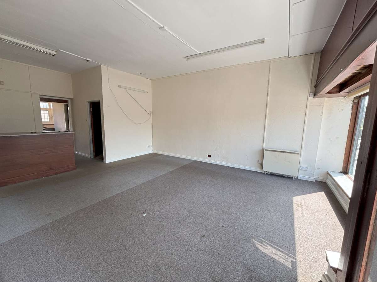 Retail/Shop in Dumfries - photo 2