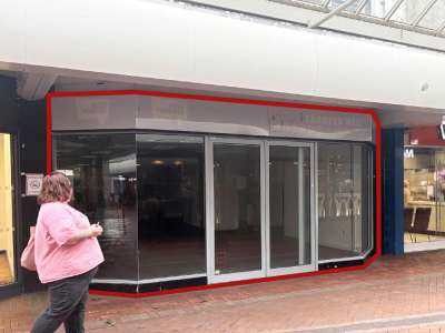 Retail in Cwmbran