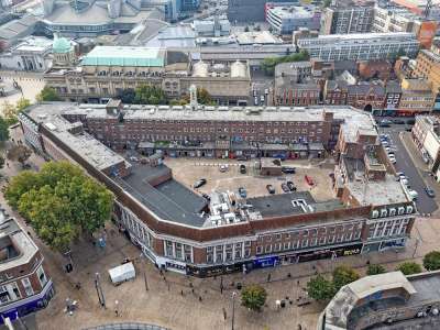 Retail/Shop in Hull - photo 3