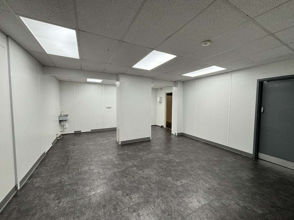 Retail/Shop in Aberdeen - photo 3