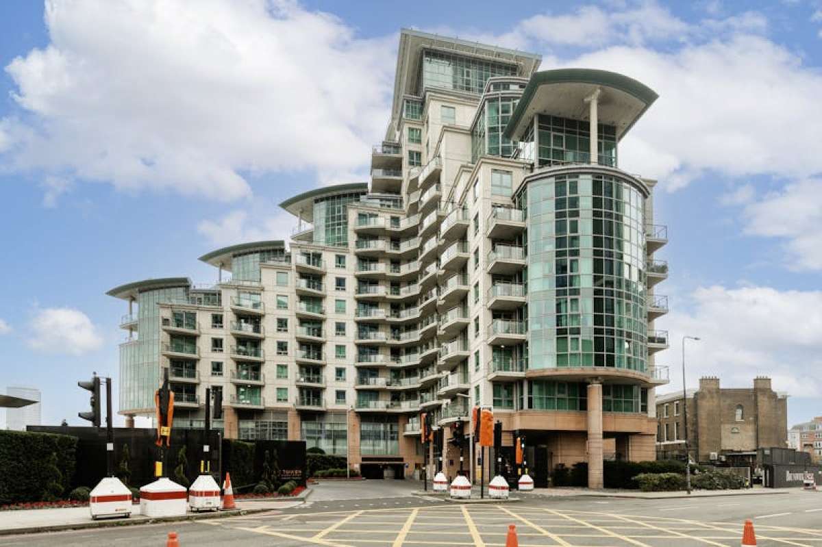Retail in Nine Elms