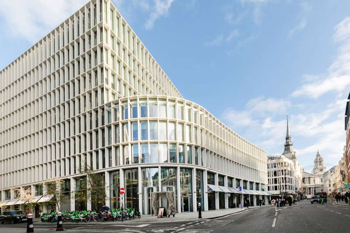Retail in London