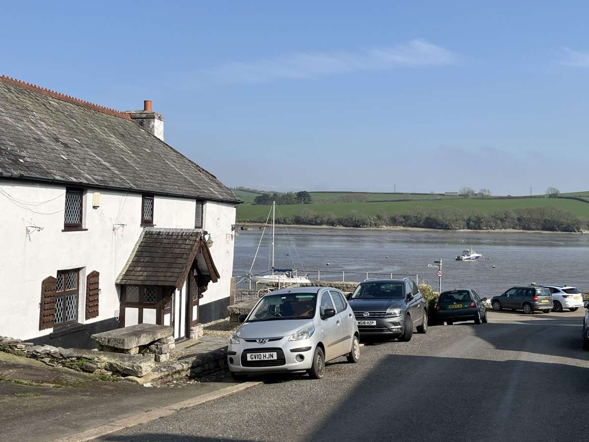 Retail in Saltash