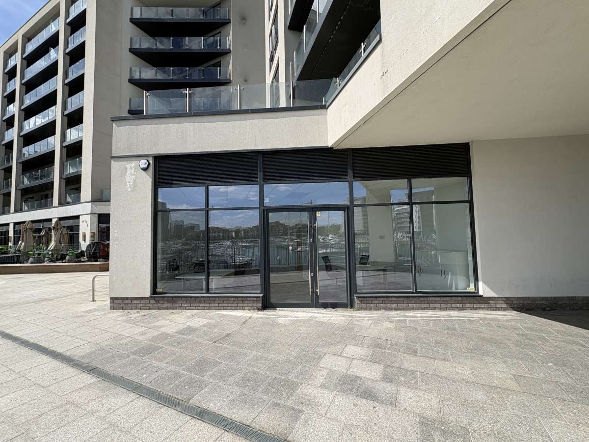 Retail in Ocean Village