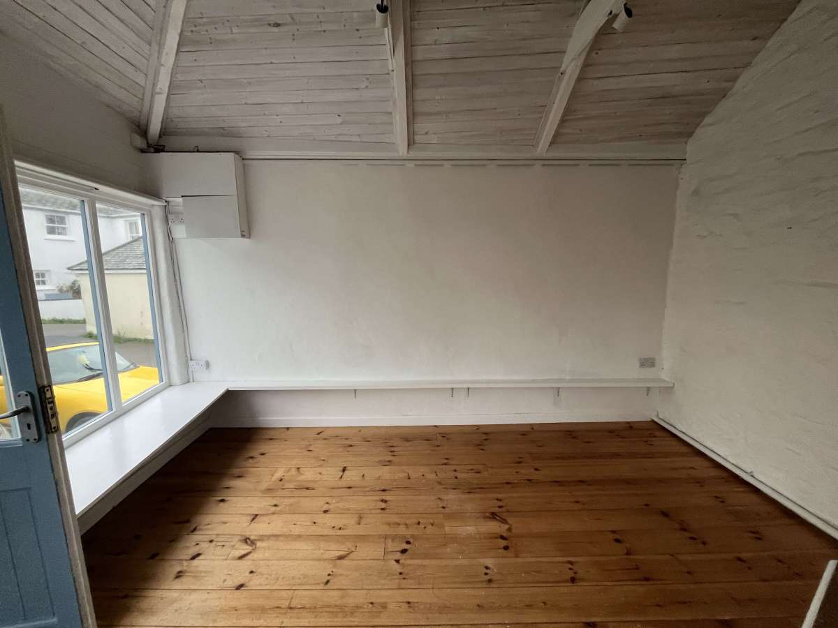 Retail/Shop in Helston - photo 3