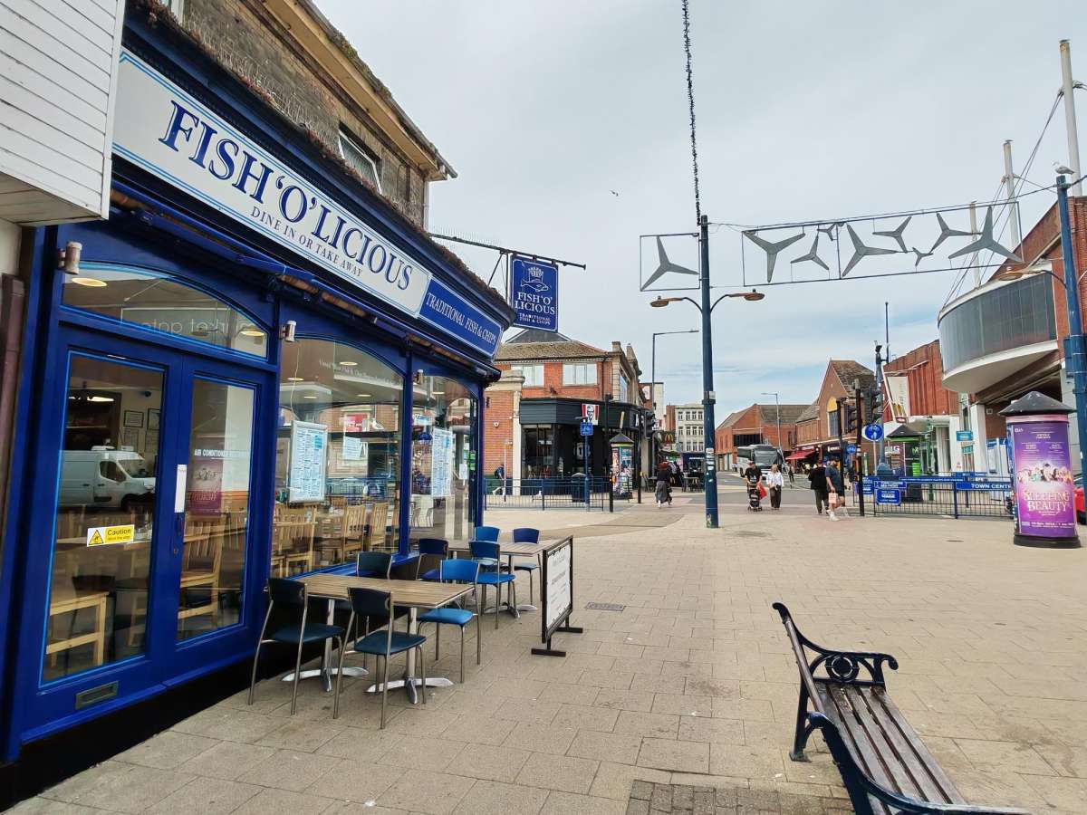 Retail/Shop in Great Yarmouth - photo 4