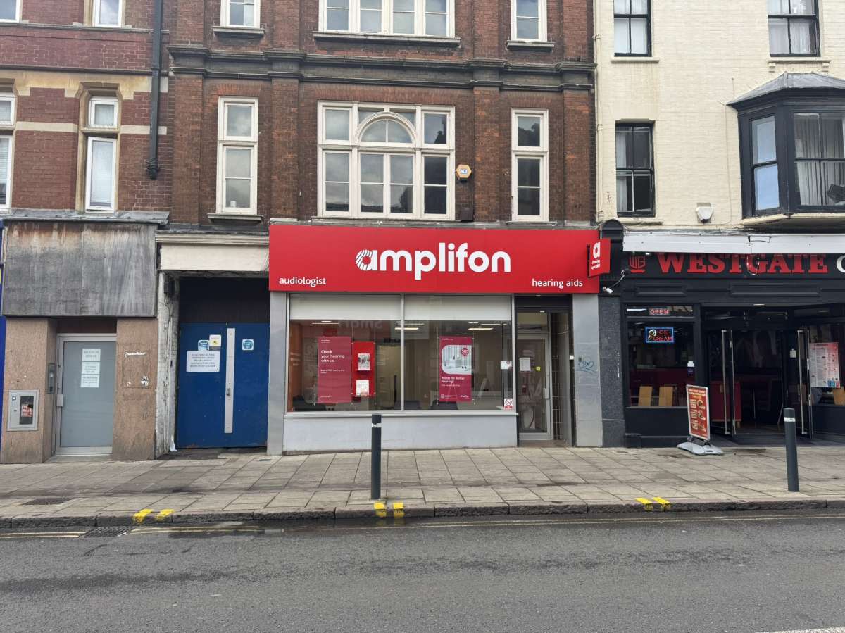 Retail/Shop in Peterborough - photo 2